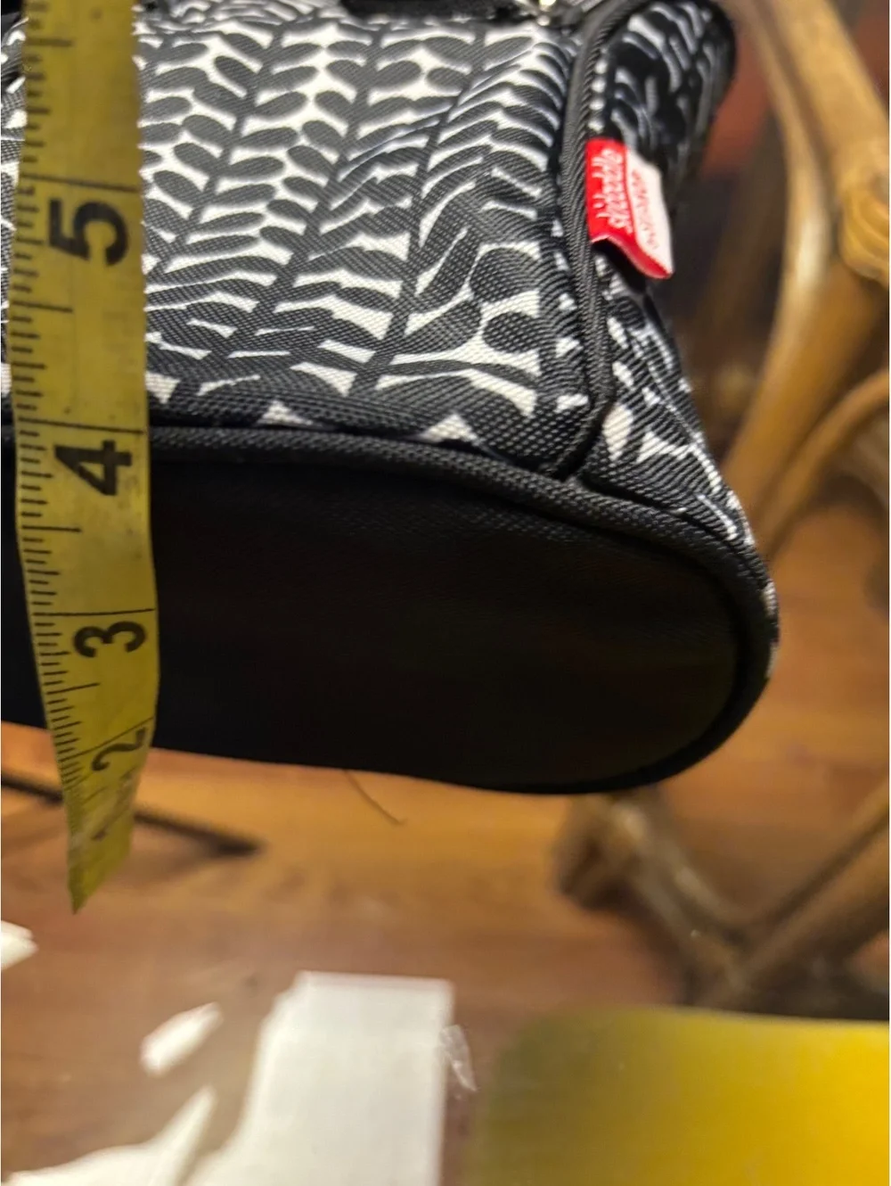 Skip Hop Skidaddle Insulated Bottle Bag in Black and White